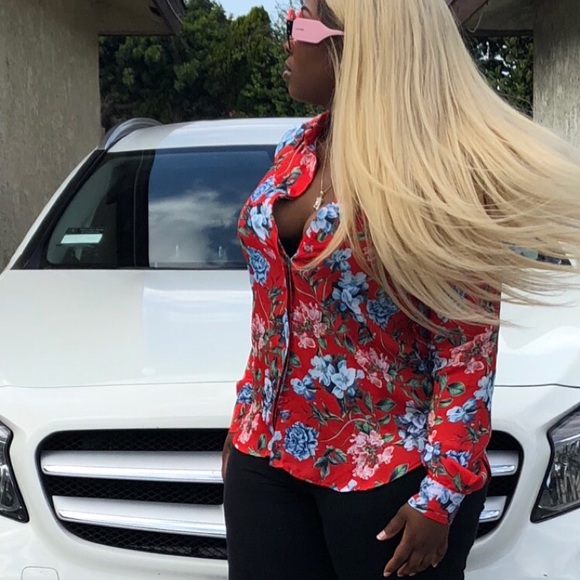 H&M Floral Top Red - Picture 2 of 2